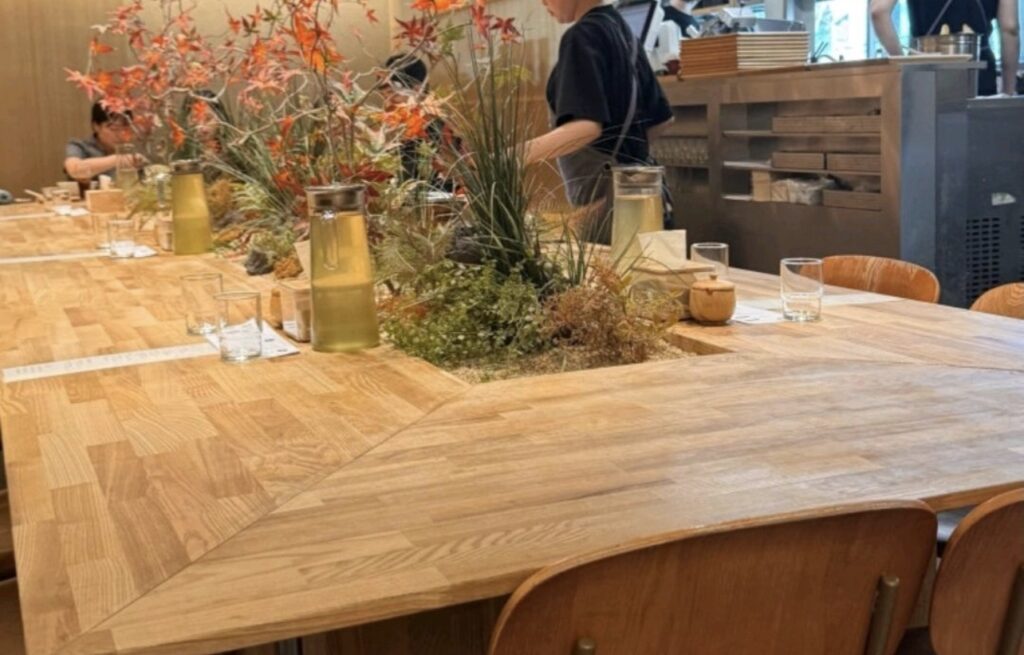 연남동 미슐랭가이드 빕구르망 음식점 니시무라멘 연남본점